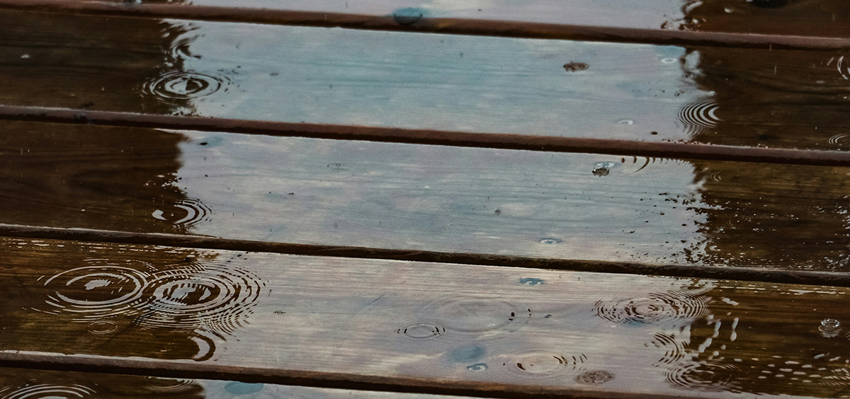 Une lame lisse gère mieux l’eau